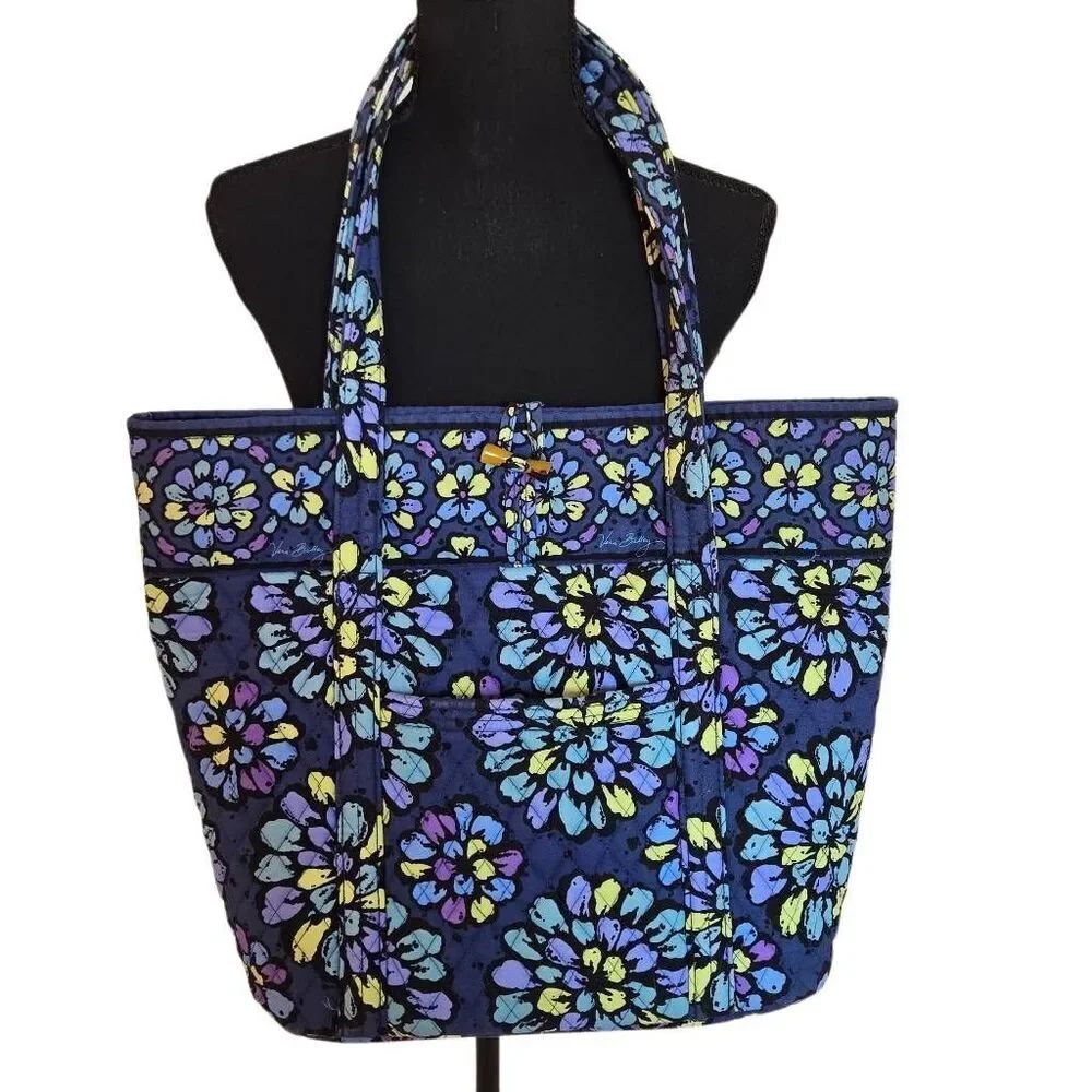 Vera Bradley Womens Indigo Pop Floral Toggle Closure Beach Tote Bag Blue La - Picture 2 of 11